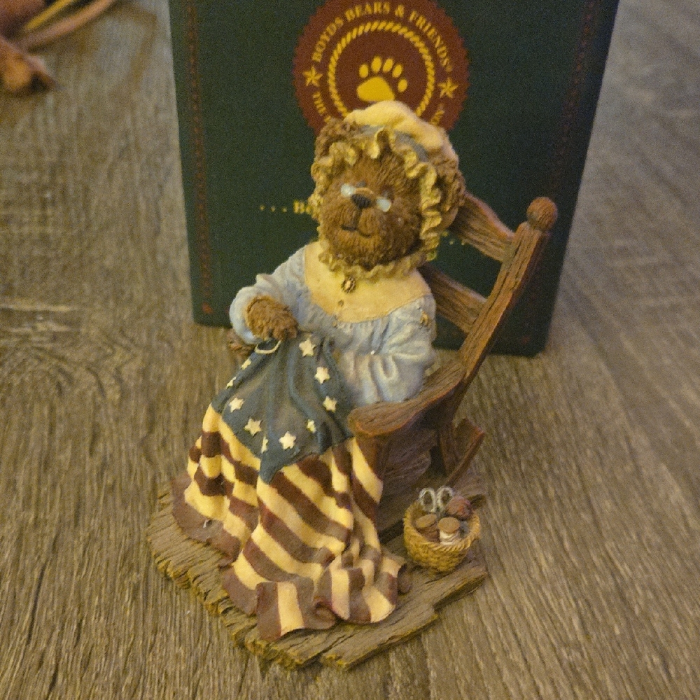 Boyds Bears Patriotic Bear Figurine - Blue, Brown, Cream